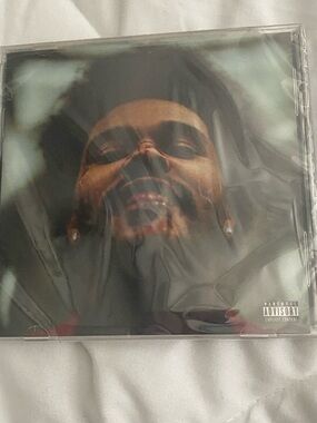 New in package sealed Black CD Jewel Case - Clear Plastic Electronic Accessory